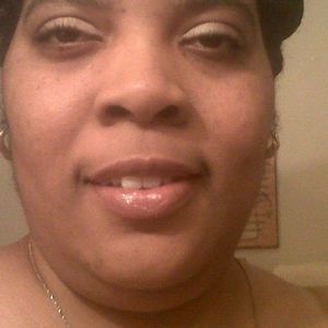 Meet your Posher, Valarie